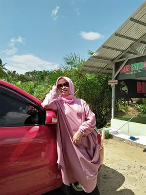 NaniRiyani7's profile picture. 