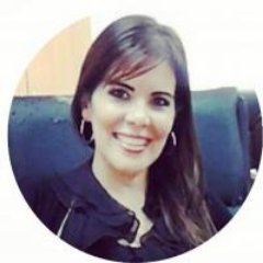 Sumergida en el mundo de la locución, narración y doblaje de voces. Social Media en producción.