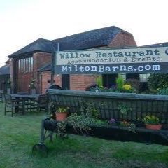 A beautiful and spacious converted barn, with a restaurant serving a locally sourced menu. Visit us for fine dining, hotel rooms, live jazz, functions.