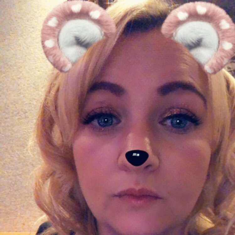 traceydalanno2's profile picture. Owner of nail tastic beauty