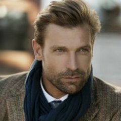 Aza_ra_do's profile picture. Quem tem bastante no seu interior, pouco precisa de fora.
Johann Goethe