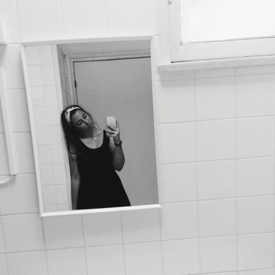 alejjjjjjj's profile picture. ✨