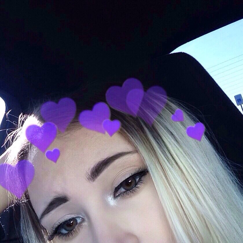 colebunnie's profile picture. Youtuber - Model - Singer        📸 : @colebunnie.