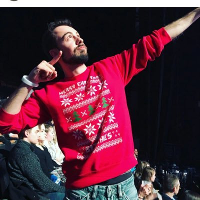 Killin it at jingleball, whats the next show? This is the real redsweaterguy handle. ill show you my sweater for proof. Dream to be a Meme.