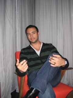 davelom's profile picture. 