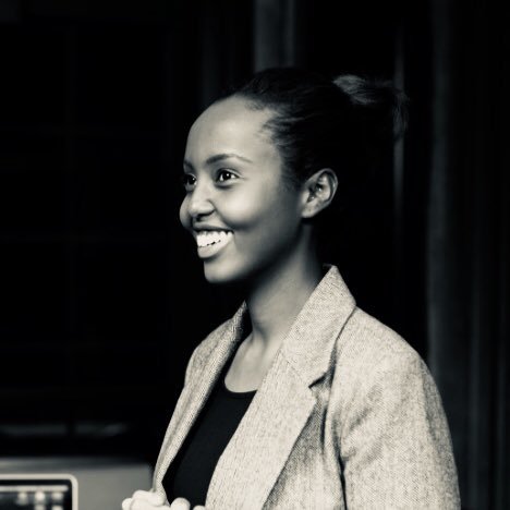 summerharis's profile picture. Artist. Teach kids. Also Curate stufff. On a perfect day, l’m immersed in colors, sounds, and characters. UChicago ‘19.