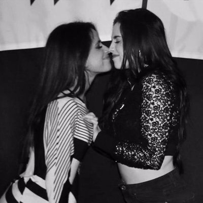 Estou aqui para exaltar as melhores fanfics camren que vocês respeitam. ADM: @lernkabeyo *Fan Account*