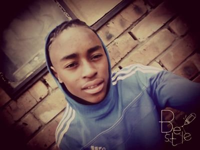 am young nigga doin hip hop music .....that's what I am mostly interested in ........✌👌