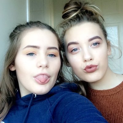 kateelizaax's profile picture. Beauty UK Top 40 Vloggers