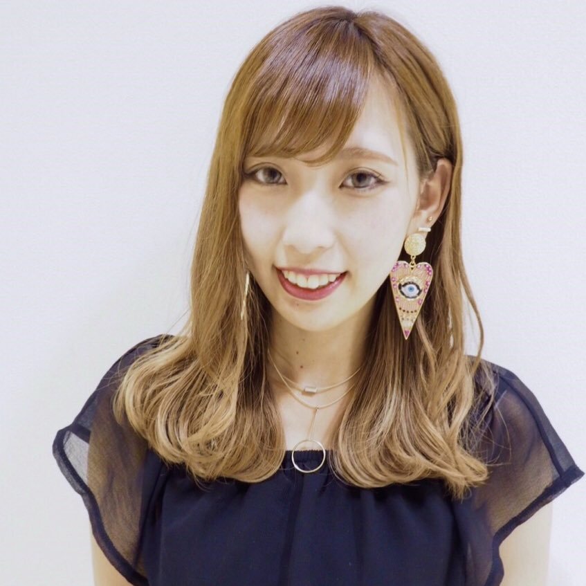 Kobayashi Yuki Twitterren アレンジカラー 仕事 学校etc 派手な髪色にしたいけど出来ない 人とは違うカラーをしたい方必見 今回内側に紫 ピンクを入れちゃいましたw 巻いた時ﾁﾗｯと見える感じが可愛いですよね インナーカラーで人と差を付けよう Http