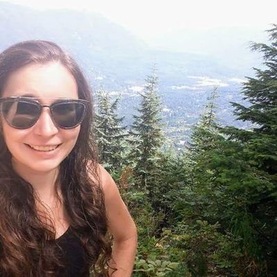 Writer. Outdoor adventurer. Animal fanatic. Book geek. In no particular order.