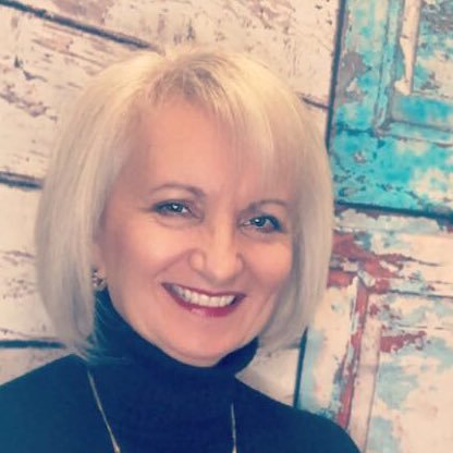 Hostess with the Mostest for Tongues of Fire-Pastor Paul's Podcast and Executive Director for https://t.co/j6E5O97ZNN 'Connecting Communities'