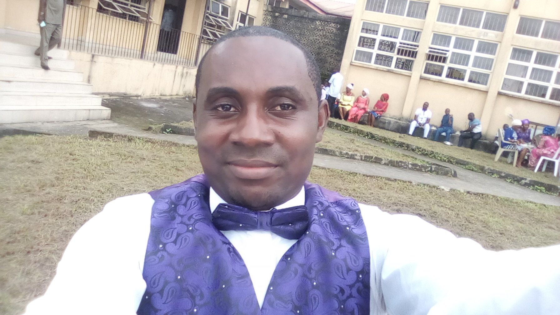 Executive_Son's profile picture. A teacher, Farmer, Gospel Musician and a Nigerian