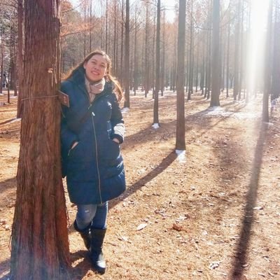 FriaBGallarde's profile picture. Create your own sunshine. ☀️