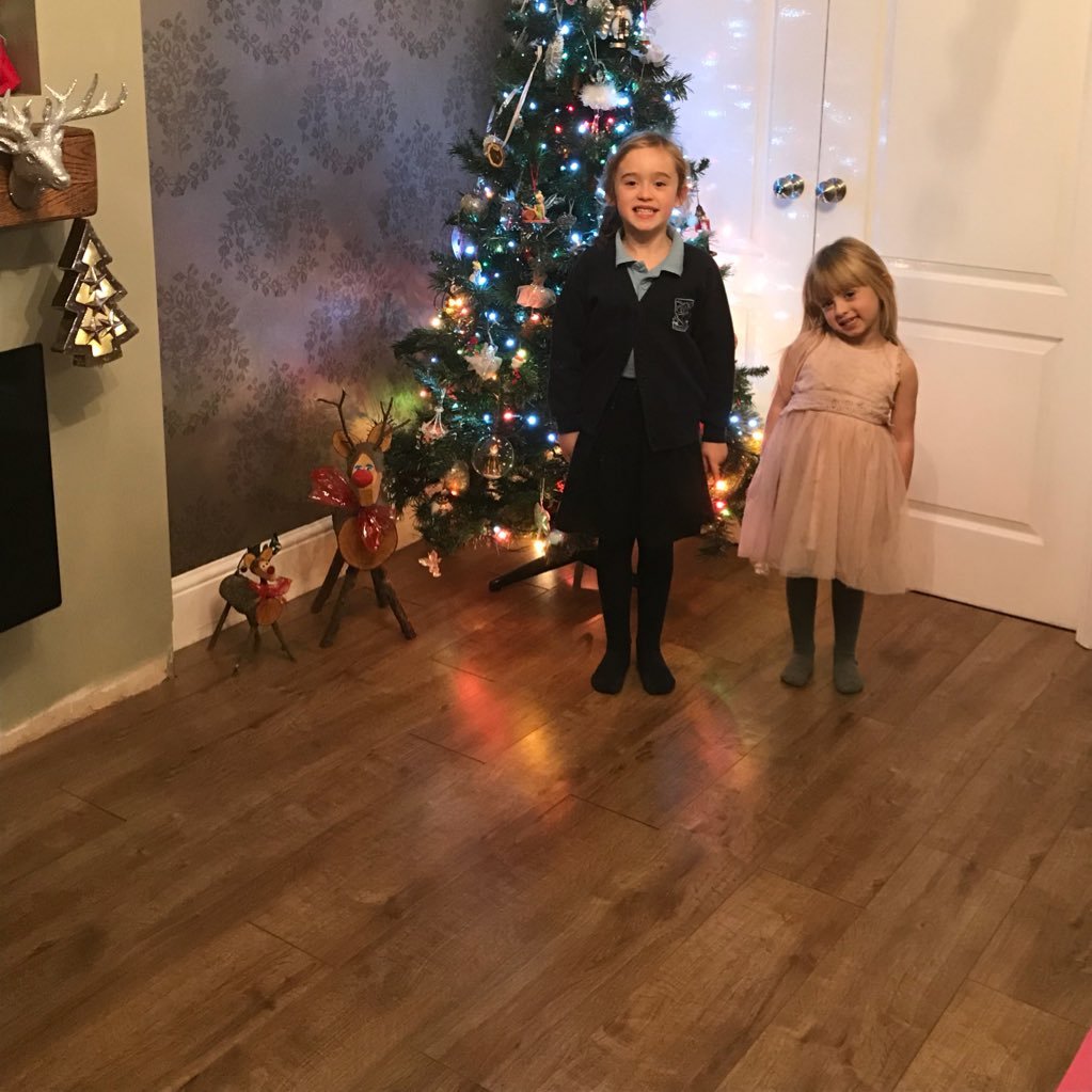 Hi , im a mummy to 2 little girls Alice (6) and Lucy (3) . i am a self employed beauty therapist offering a full range of treatments in nottingham :)