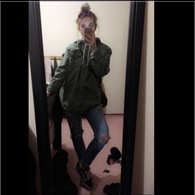 talenawoods's profile picture. summerland