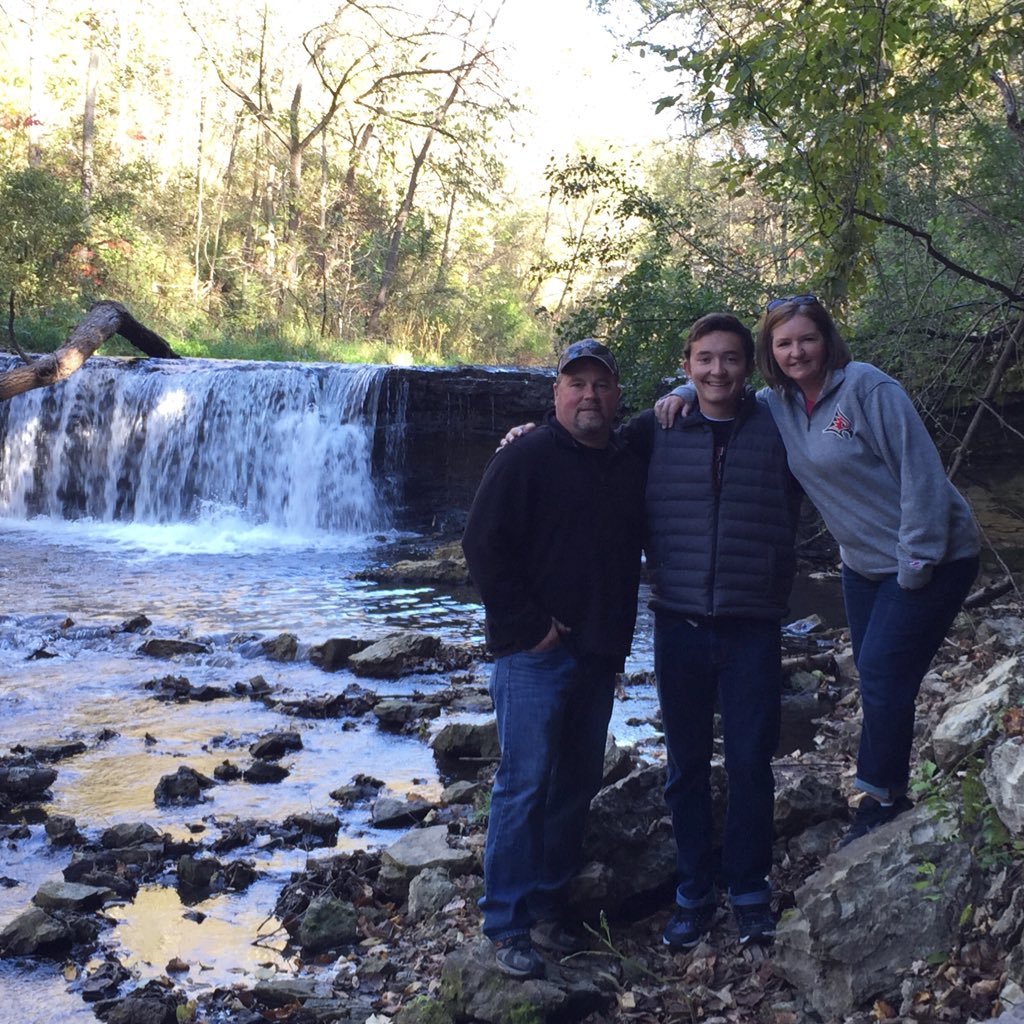 colepeterson77's profile picture. UWRF '19