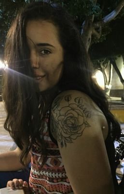 Poetessa. 💞
Insta: @ loarca.daniela