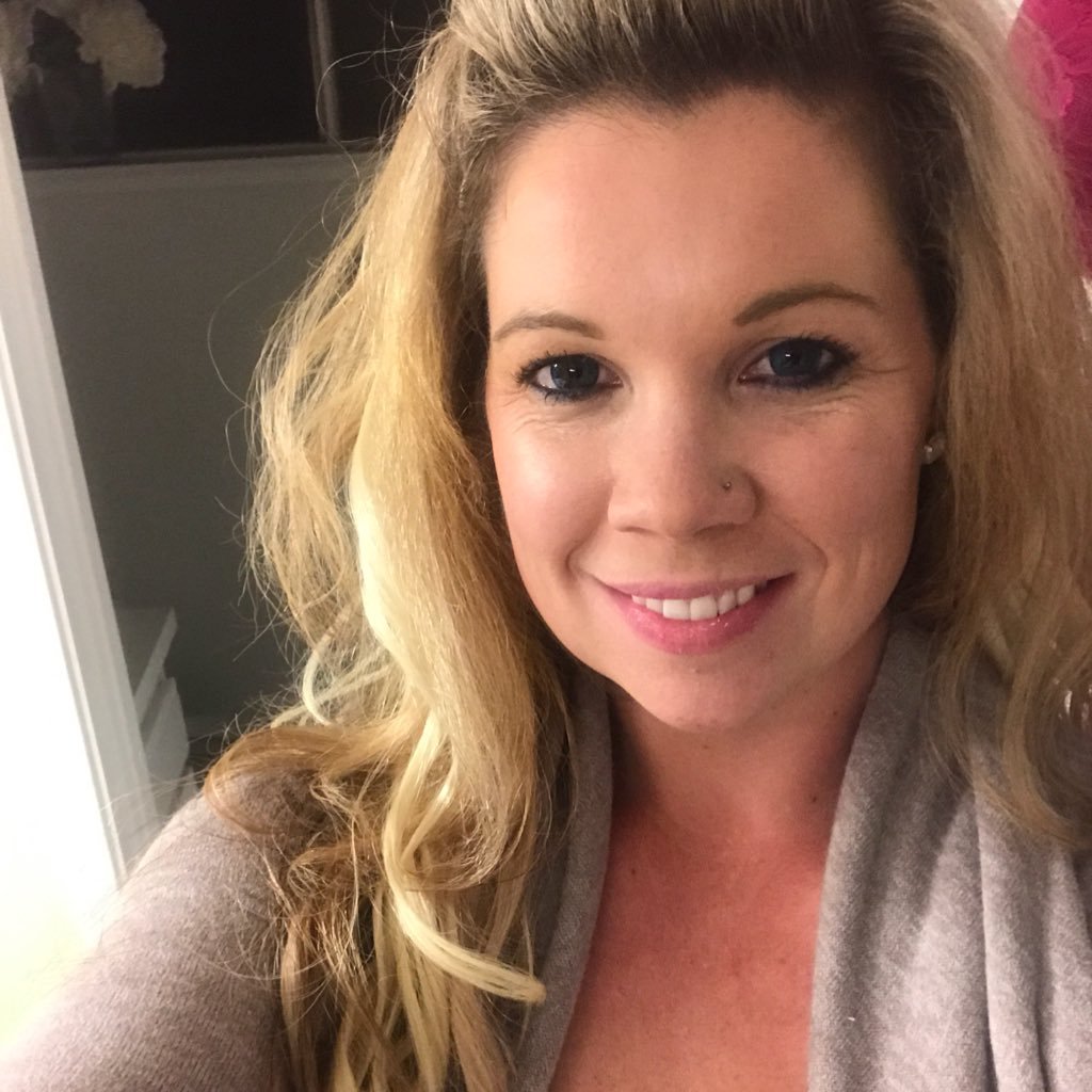 alphadeltapi21's profile picture. 