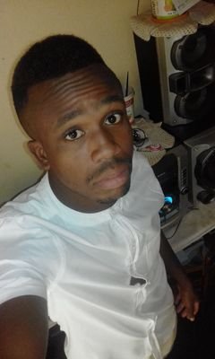 Thabiso____'s profile picture. I'm very open-minded!