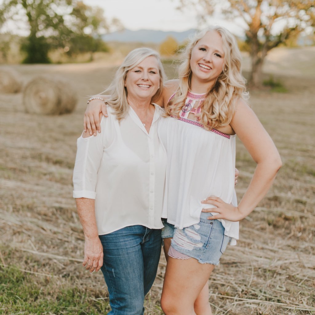 MunrReagan's profile picture. RAE RAE