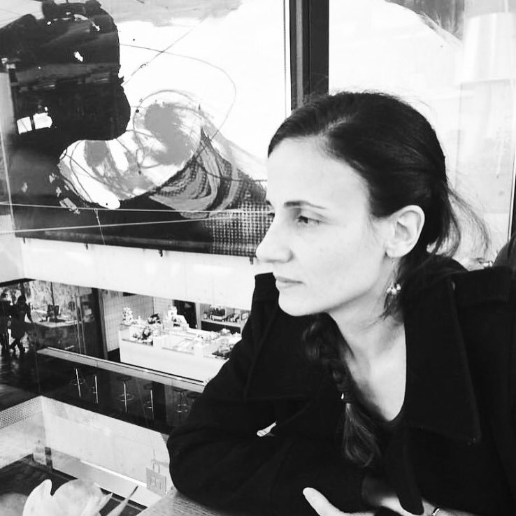 Plastic artist 🎨Window dresser. Citizen of the world. No boundaries, no walls. Ecologist 🌍 Feminist ❤️