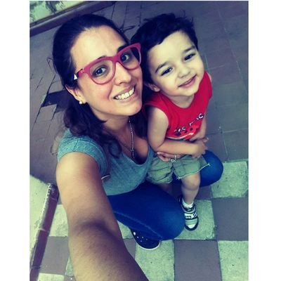 ♒ acuariana
.
.                                                                                         Qué atrevidos los que dicen que no puedo ser feliz 😙