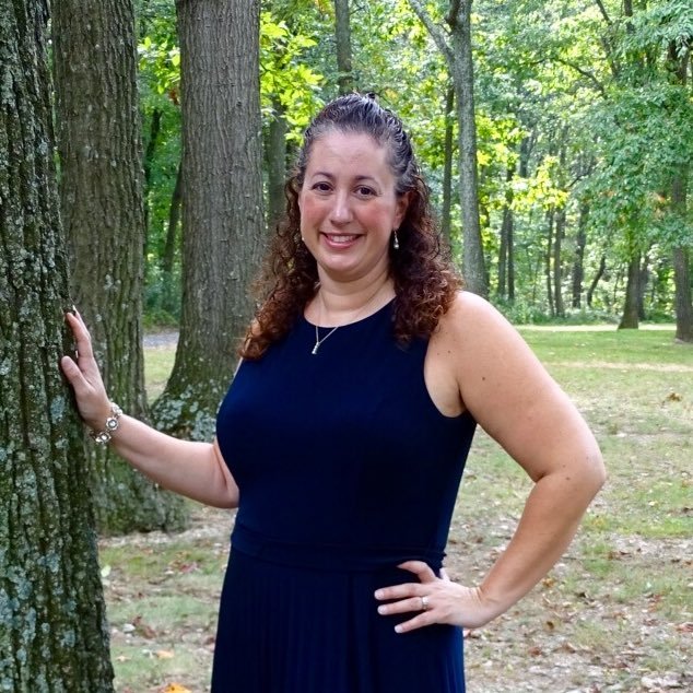 3rd Grade Teacher, mom, wife, thrives on technology, always learning, travel happy