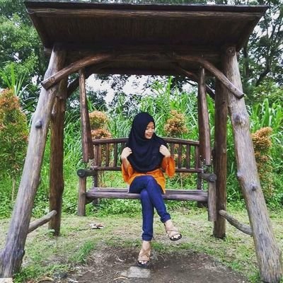 erni_hieda's profile picture. i'm really okay 😇