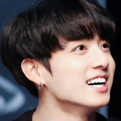 Bts ジョングクペン 정국 V Twitter 12 16 バンタン握手会 東京 一部です 13 10 譲 ジミン Jimin 求 ジョングク グク Jungkook 10代前半です 学生証と携帯交換します Crystalsnow Bts 防弾少年団握手会