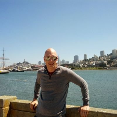 Stubbornly following the largest learning gradient.
Engineering Manager CV/ML/AI at Reality Labs, Meta