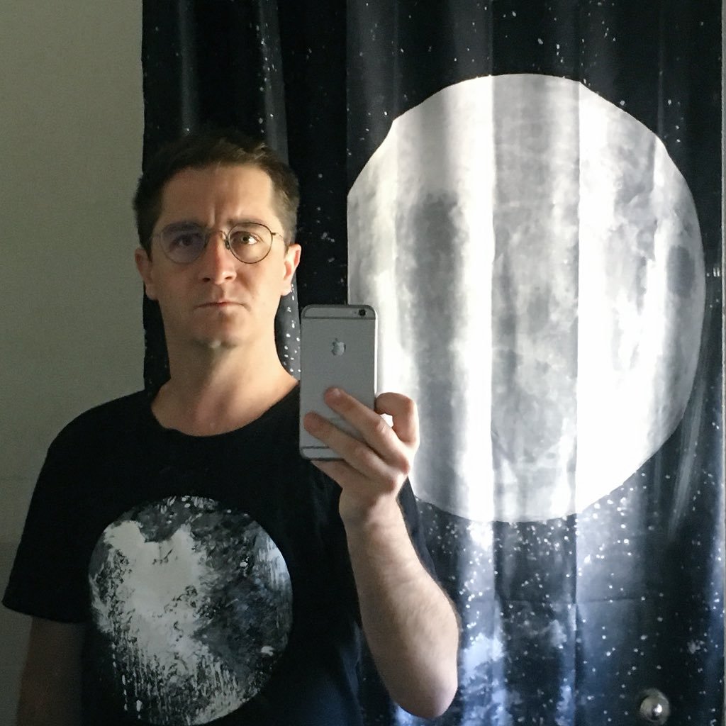 c_h_a_r_l's profile picture. Freelance astronaut, cloudspotter.