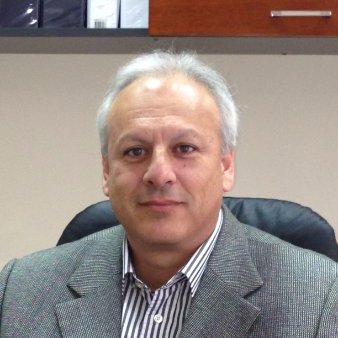 Peruvian economist, UP, consultant in project management in ICT and energy, infra, renewables and public policies. Investor portfolio manager.