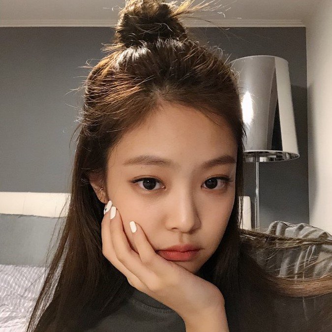 heloseshisbrain Profile Picture