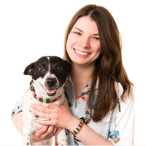 Rochelle + Henry / Budget-Conscious Designer + Her Spoiled Pup / Giveaways, Discounts, Reviews + More / Team behind @brooklynbowtied / #dogmom #dogs #rescuedog