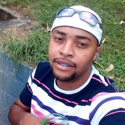 ♠A vida e muito curta então quebre as regras perdoe rapidamente beije lentamente ame de verdade e ria descontroladamente