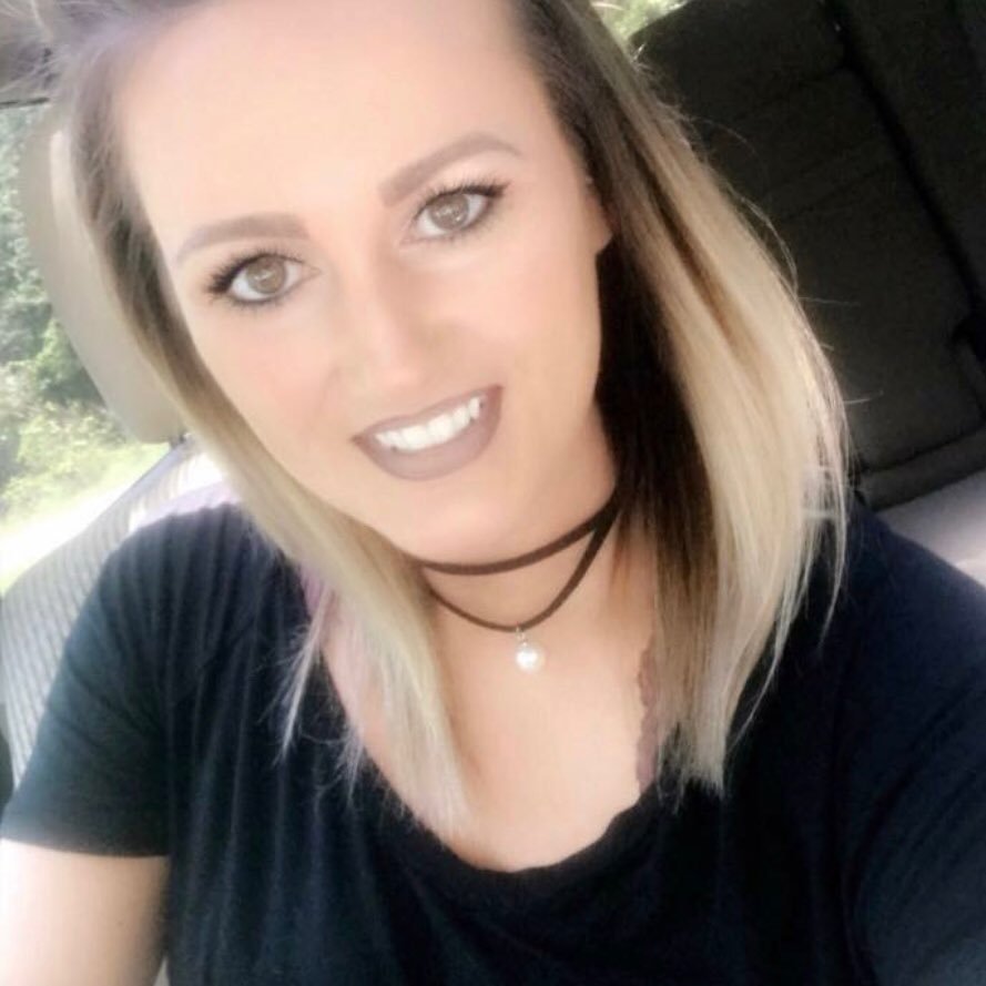 alijoyce25's profile picture. ↠ ↠ Light up the night, wild one. Your smile is going to save someone's life. -Erin Van Vuren