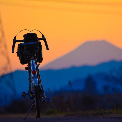 サイクリング好きな地図デザイナー。色々な地図や各地のガイドパンフなど作ってます。　自転車はロード、ランドナー、ミニベロなど色々。たまに山歩きやキャンプも。*投稿が無かったりリポストばかりの人からのコメントはスルーします。
kindle本「埼玉峠ガイド85」https://t.co/XuxvFgMcFr などの作者。