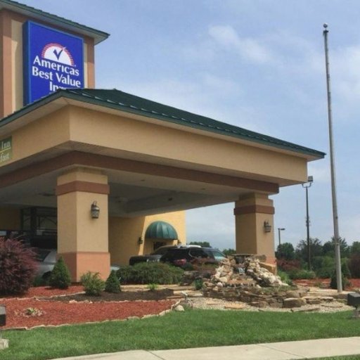 Whether you're on your way to St. Louis or looking to explore Rend Lake, our hotel will give you relaxing accommodations and friendly service.