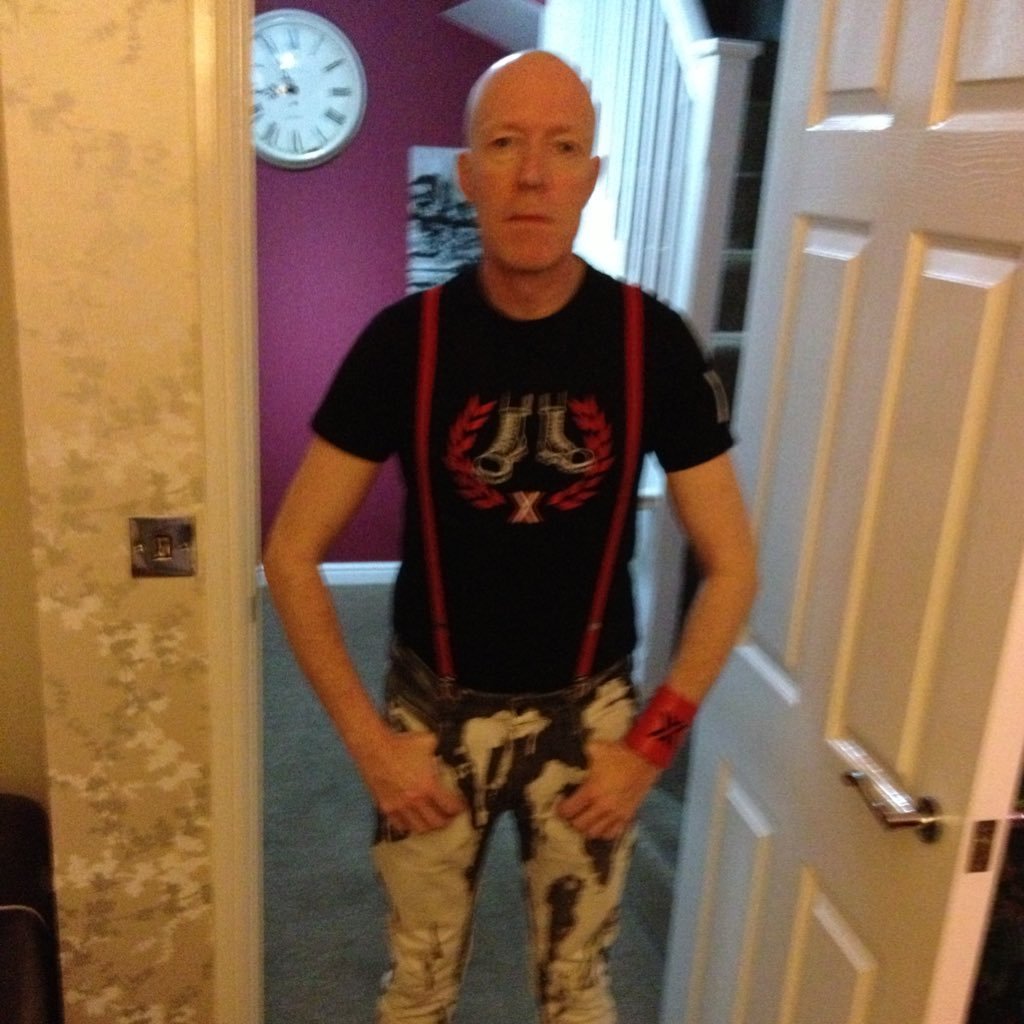 #gay #skinhead in #leeds no split arses 18+ only