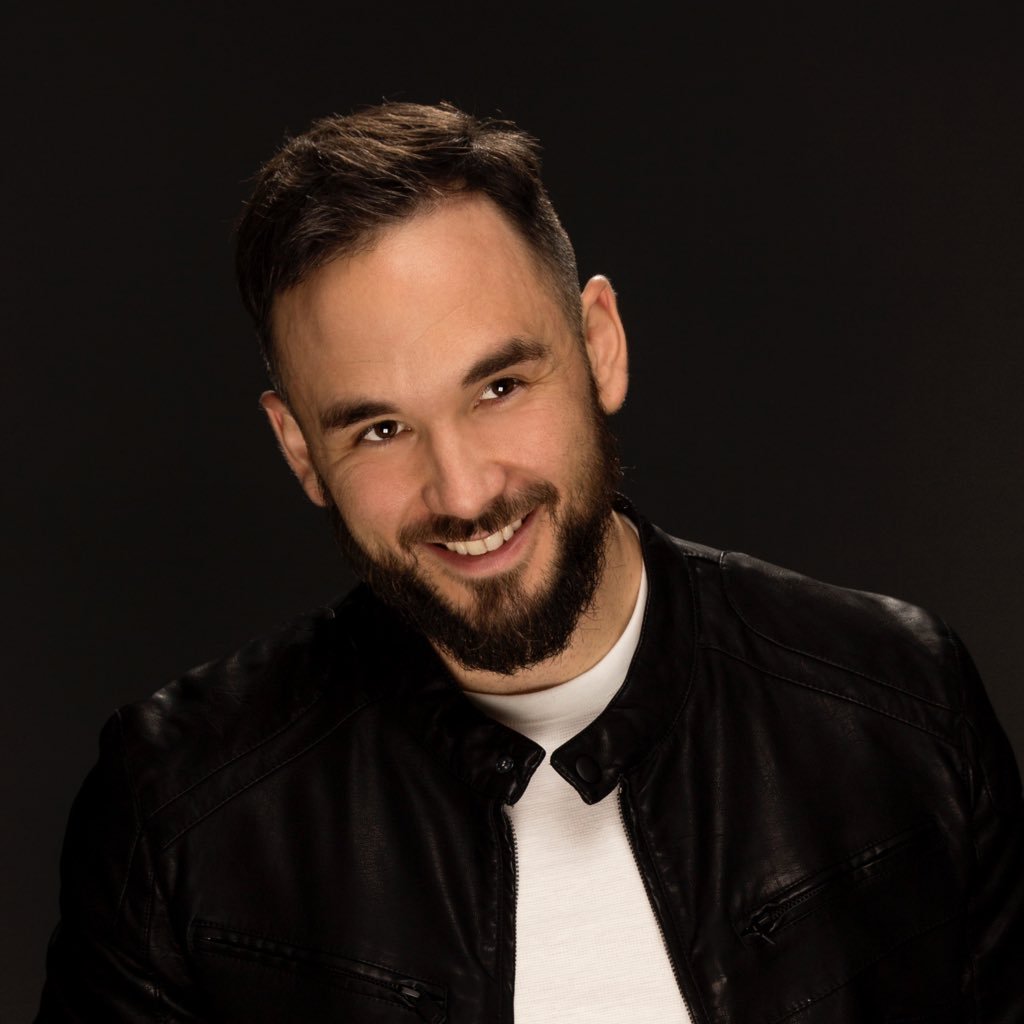 dj of Sacramento kings, fox40 studio40, KSFM 102.5 https://t.co/zdxVdYKDMW