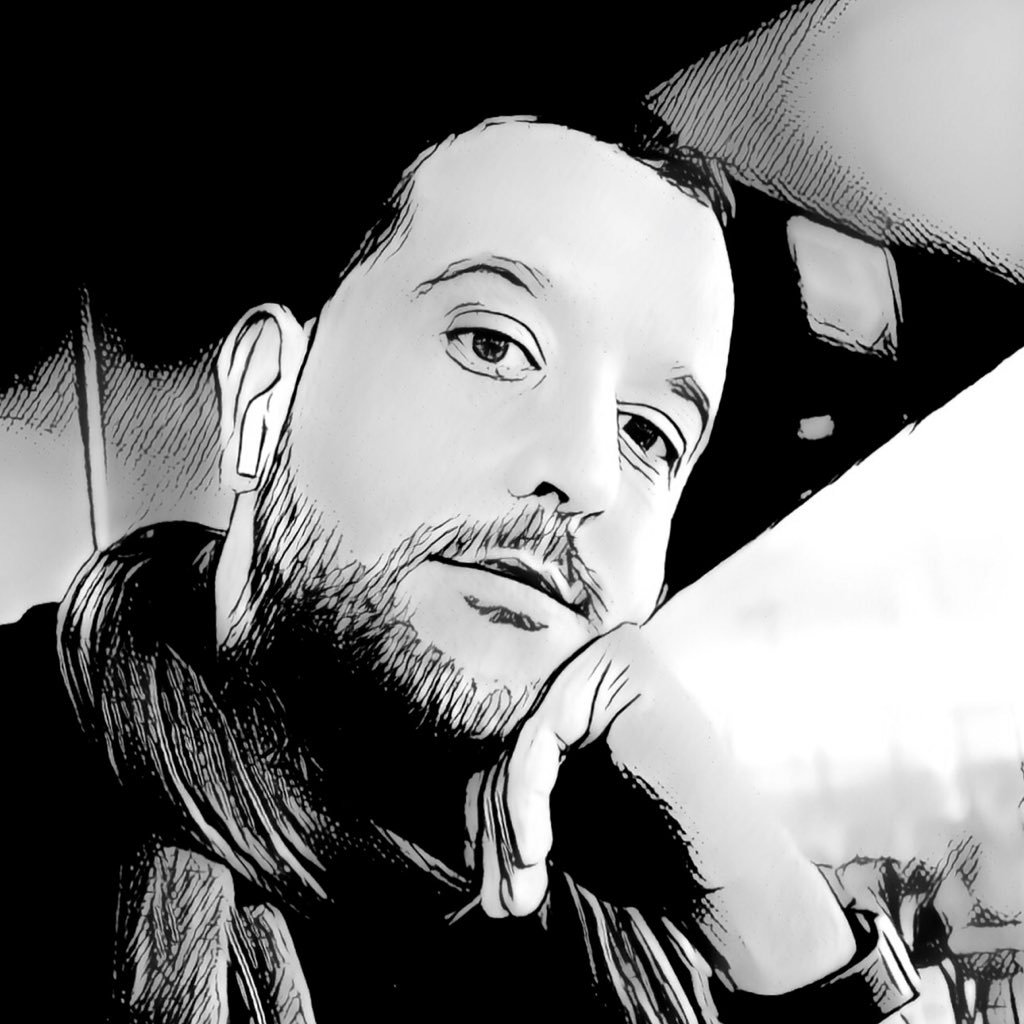 Senior iOS Developer & UI/UX Designer. Creator of @ucastplayer