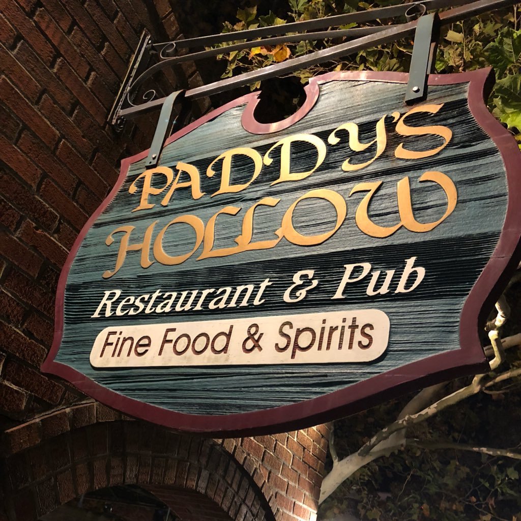 Paddys Hollow, Restaurant & Pub