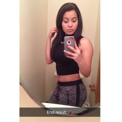 MellysaVaquez's profile picture. Movies Books