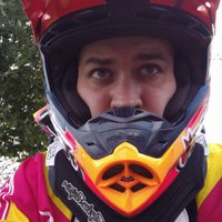 jb527 (@igglepuff) 's Twitter Profile
