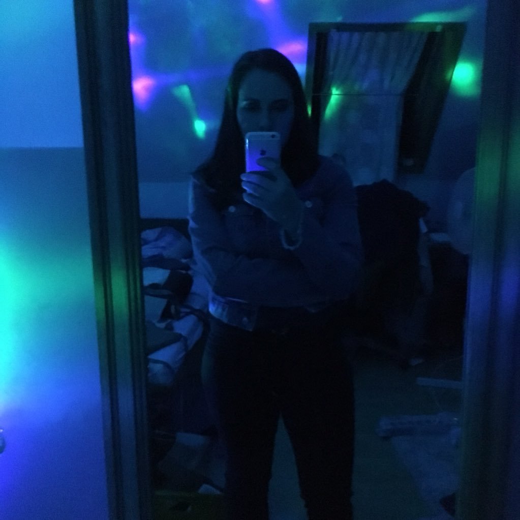 TwoDoor_97's profile picture. 