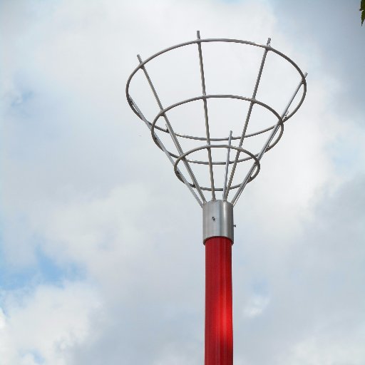 GROENE STAD, aangenaam en gezond. Voor klimplanten leveren wij masten en zuilen, vrijstaand en gevel toepasbaar. groenoplossingen van https://t.co/tKXM6ZRxEW