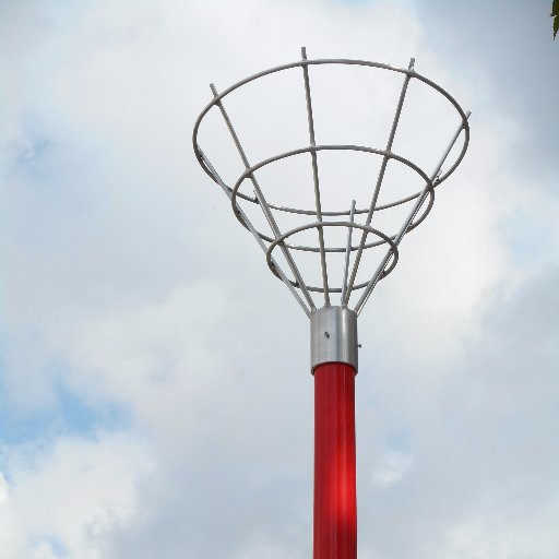 GROENE STAD, aangenaam en gezond. Voor klimplanten leveren wij masten en zuilen, vrijstaand en gevel toepasbaar.  groenoplossingen van https://t.co/tKXM6ZRxEW