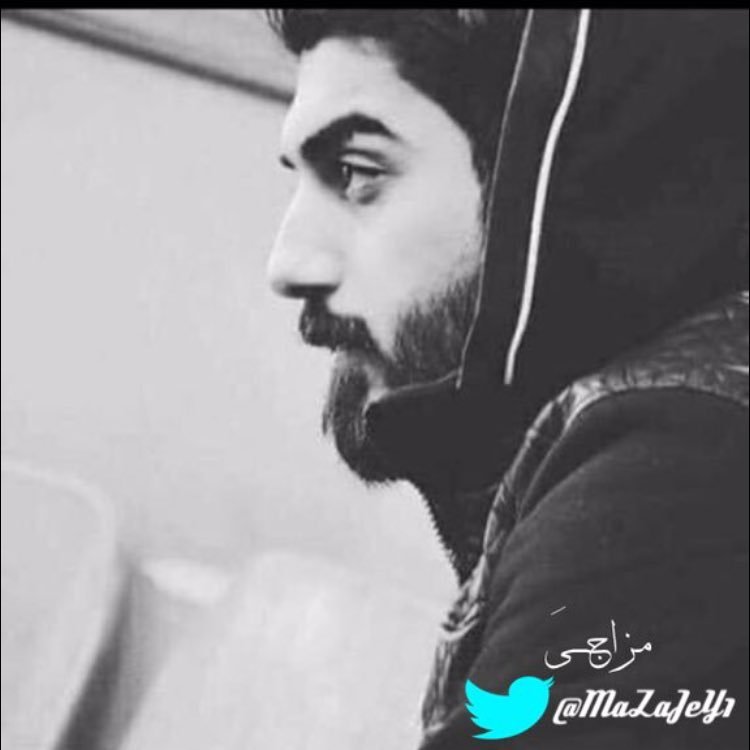 . .. لاَ أشبه أحداً ،، أعيش على كم هاَئِل من الكِبرياء ،،، وبمزاجيّ أنحني لمن أريد✋🏻🇰🇼