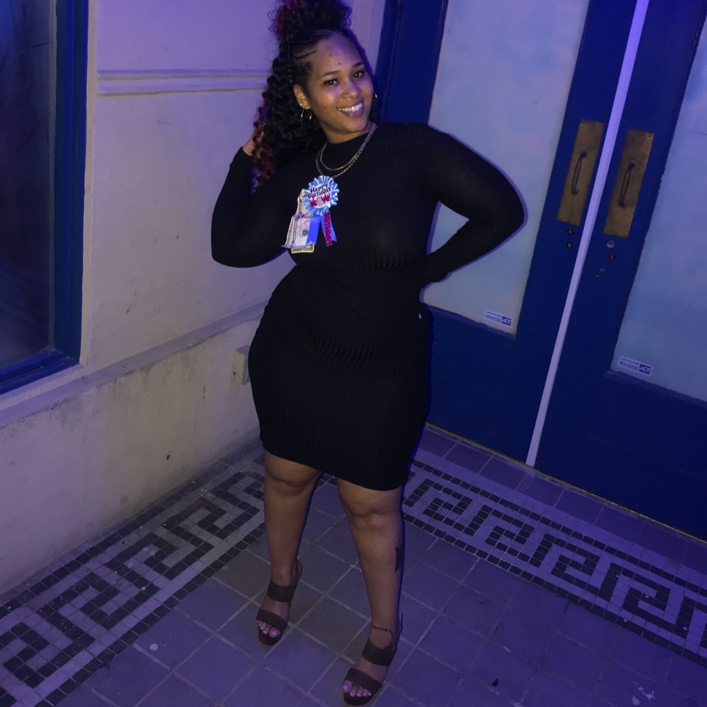 Real life Jamaican 🇯🇲born and raised Kingston/Jamaica raised me 🤟🏾😊